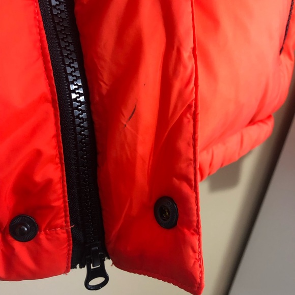 *SOLD* Penfield Equinox Hooded Puffer Jacket - Picture 7 of 8